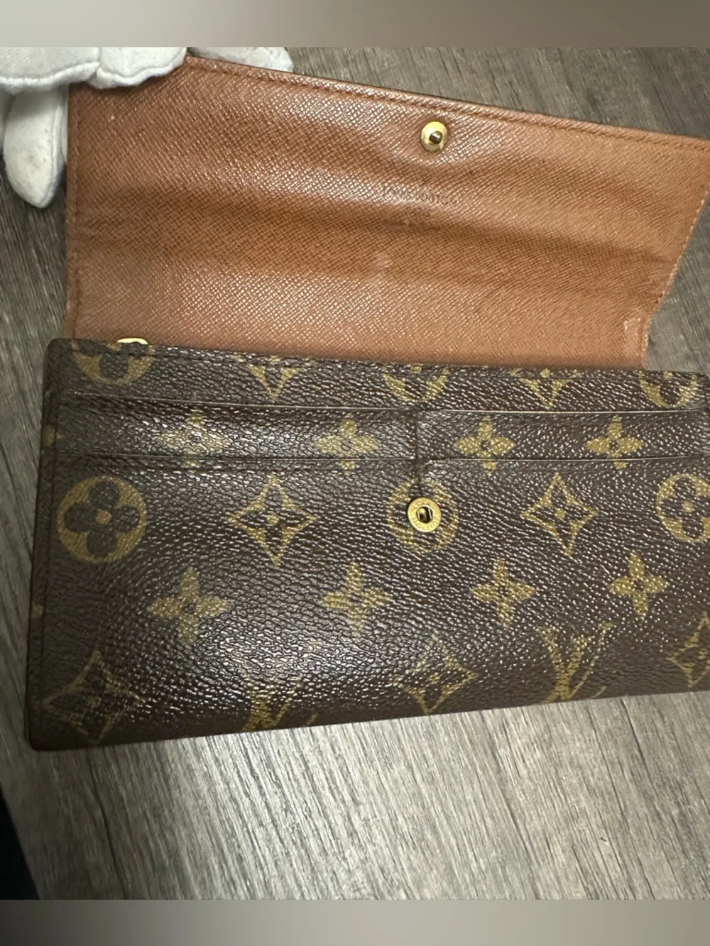 Louis Vuitton Monogram Sarah Wallet